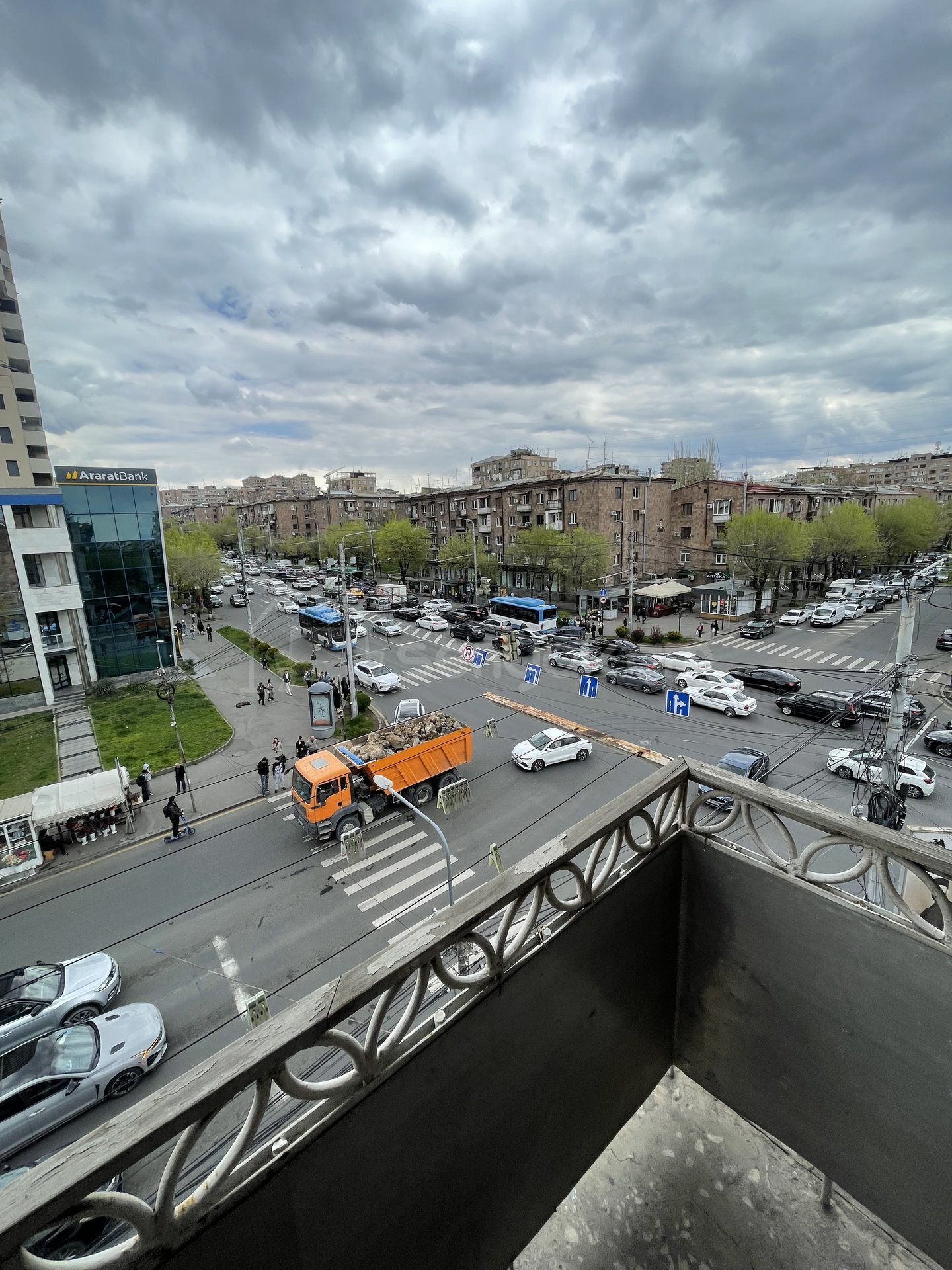 2 Սենյականոց Բնակարան Քարե Շենքում, 50քմ, 5/5 հարկ, Կոսմետիկ Վերանորոգված, Կահավորված, Արևկող