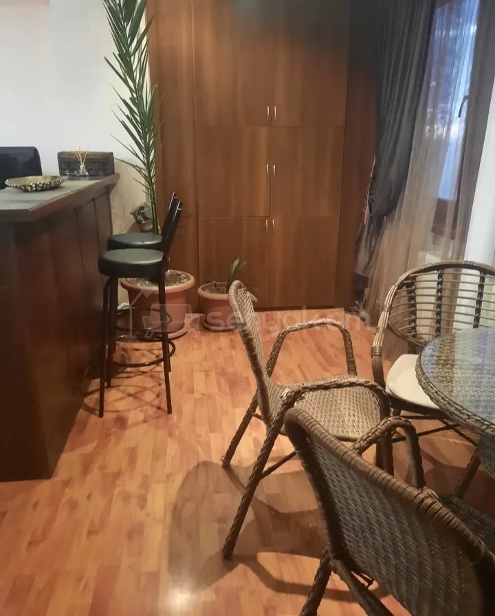 2 Սենյականոց Բնակարան, 65քմ, 9/9 հարկ, Նորմալ Վիճակում, Կահավորված