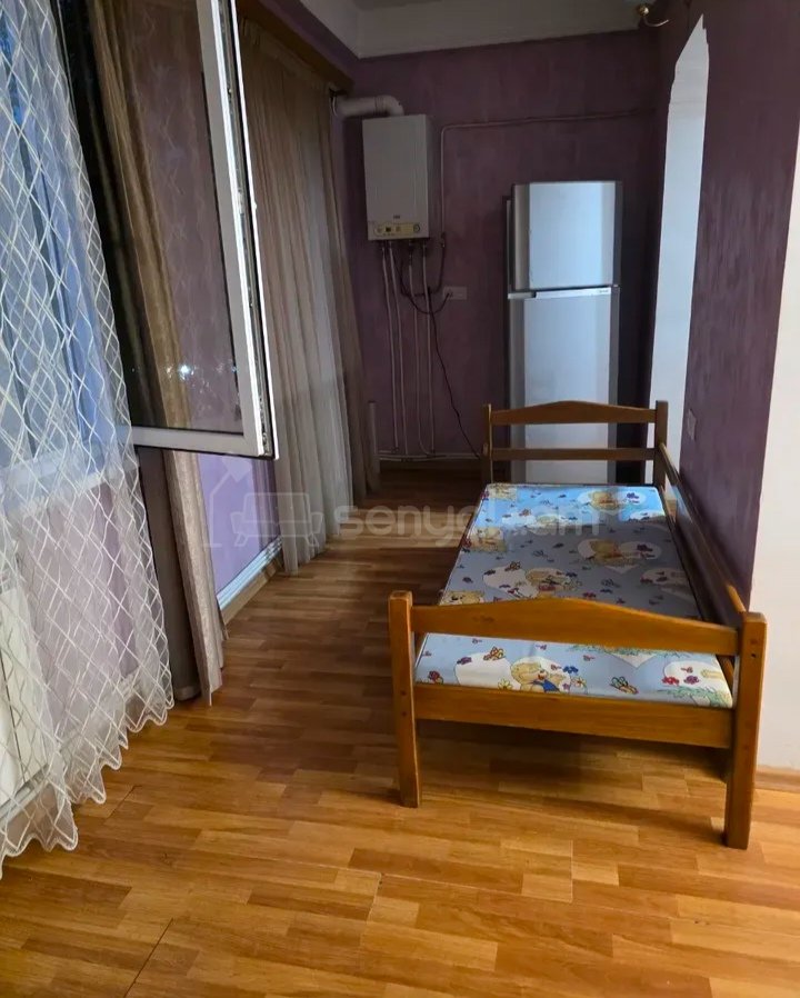 3 Սենյականոց Բնակարան, 80քմ, 2/9 հարկ, Նորմալ Վիճակում, Կահավորված