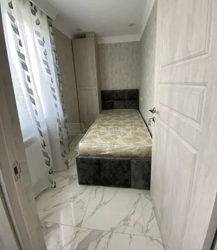 2 Սենյականոց Բնակարան Քարե Շենքում, 46քմ, 2/5 հարկ, Կապիտալ Վերանորոգված, Կահավորված