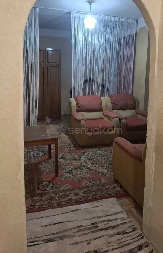 1 Սենյականոց Բնակարան, 40քմ, 3/9 հարկ, Նորմալ Վիճակում, Կահավորված