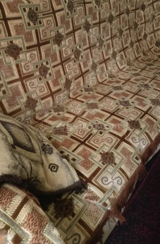 1 Սենյականոց Բնակարան Քարե Շենքում, 42քմ, 5/9 հարկ, Նորմալ Վիճակում, Կահավորված