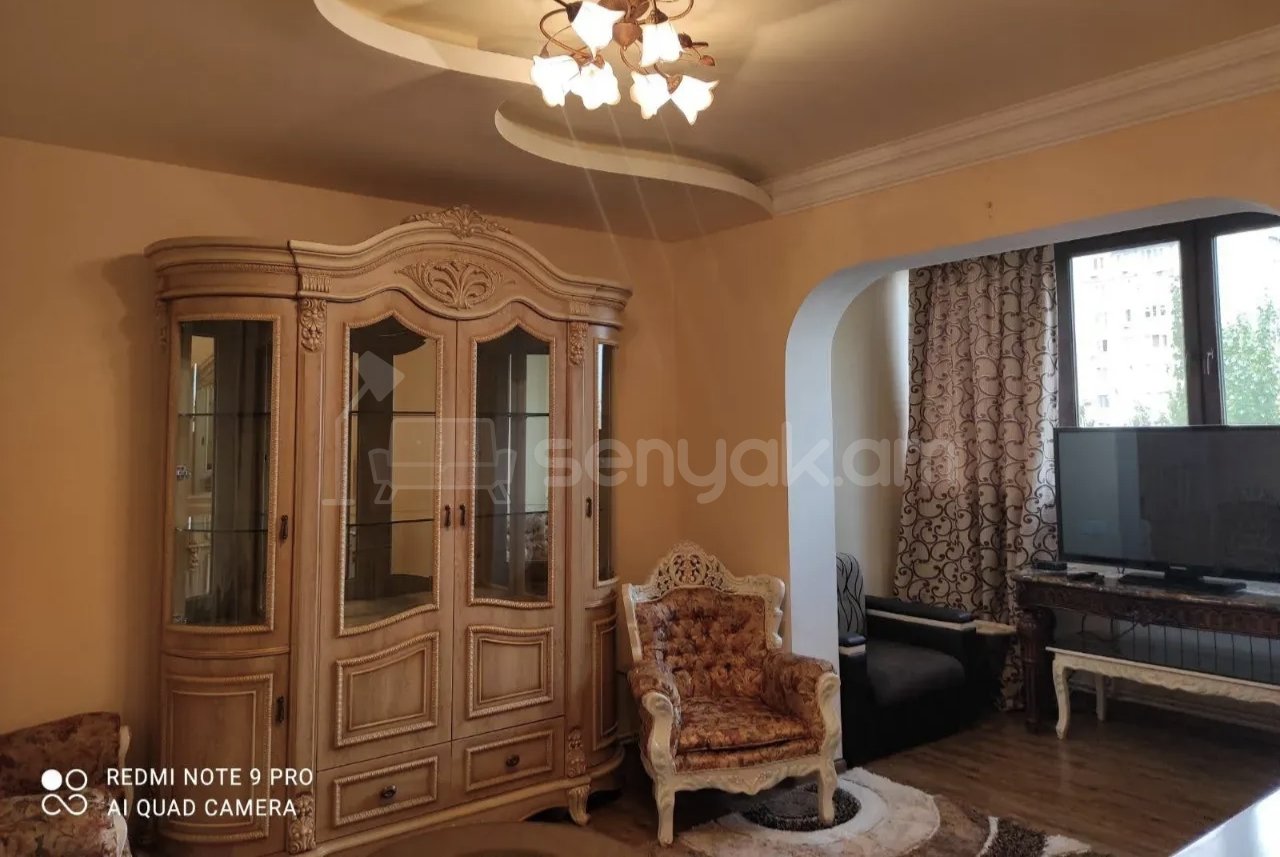 2 Սենյականոց Բնակարան Քարե Շենքում, 67քմ, 4/9 հարկ, Նորմալ Վիճակում, Կահավորված