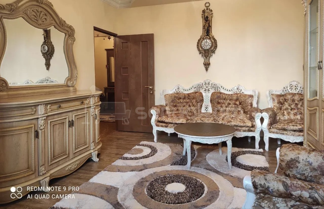 2 Սենյականոց Բնակարան Քարե Շենքում, 67քմ, 4/9 հարկ, Նորմալ Վիճակում, Կահավորված