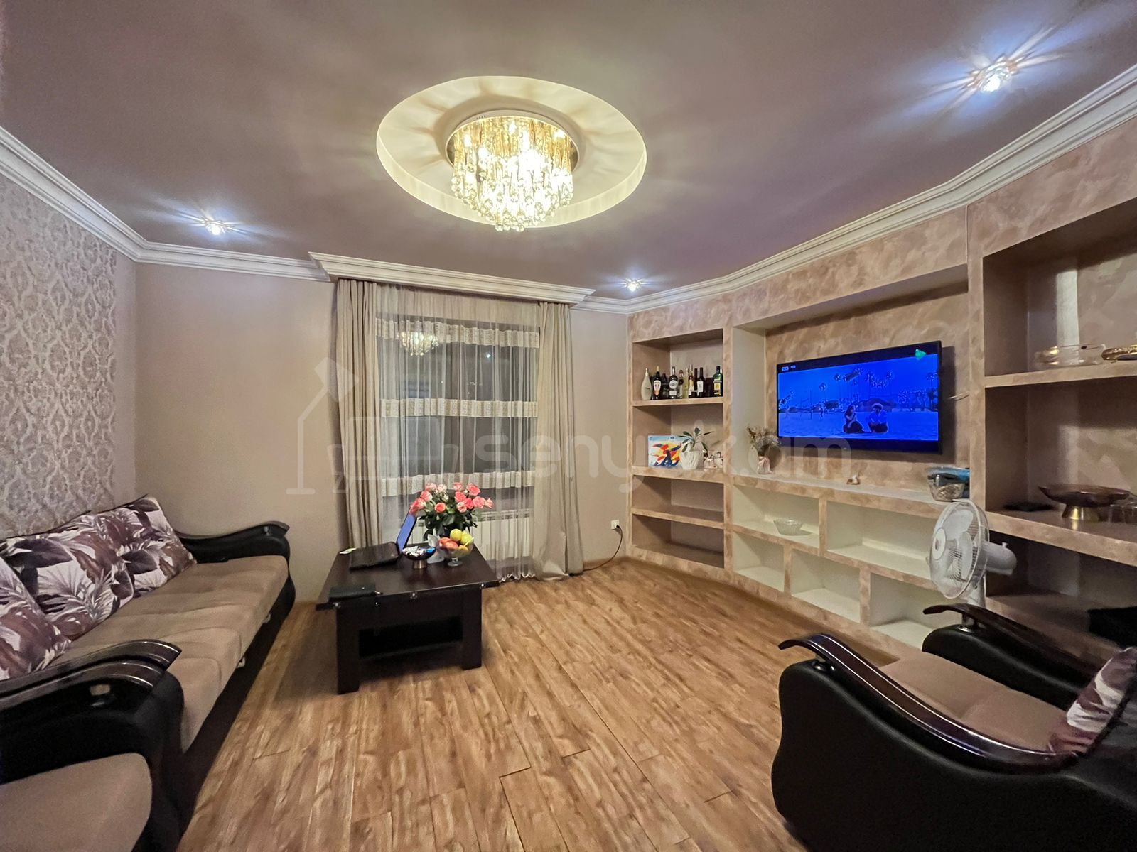 2 Սենյականոց Բնակարան Քարե Շենքում, 60քմ, 4/5 հարկ, Կապիտալ Վերանորոգված, Կահավորված, Արևկող