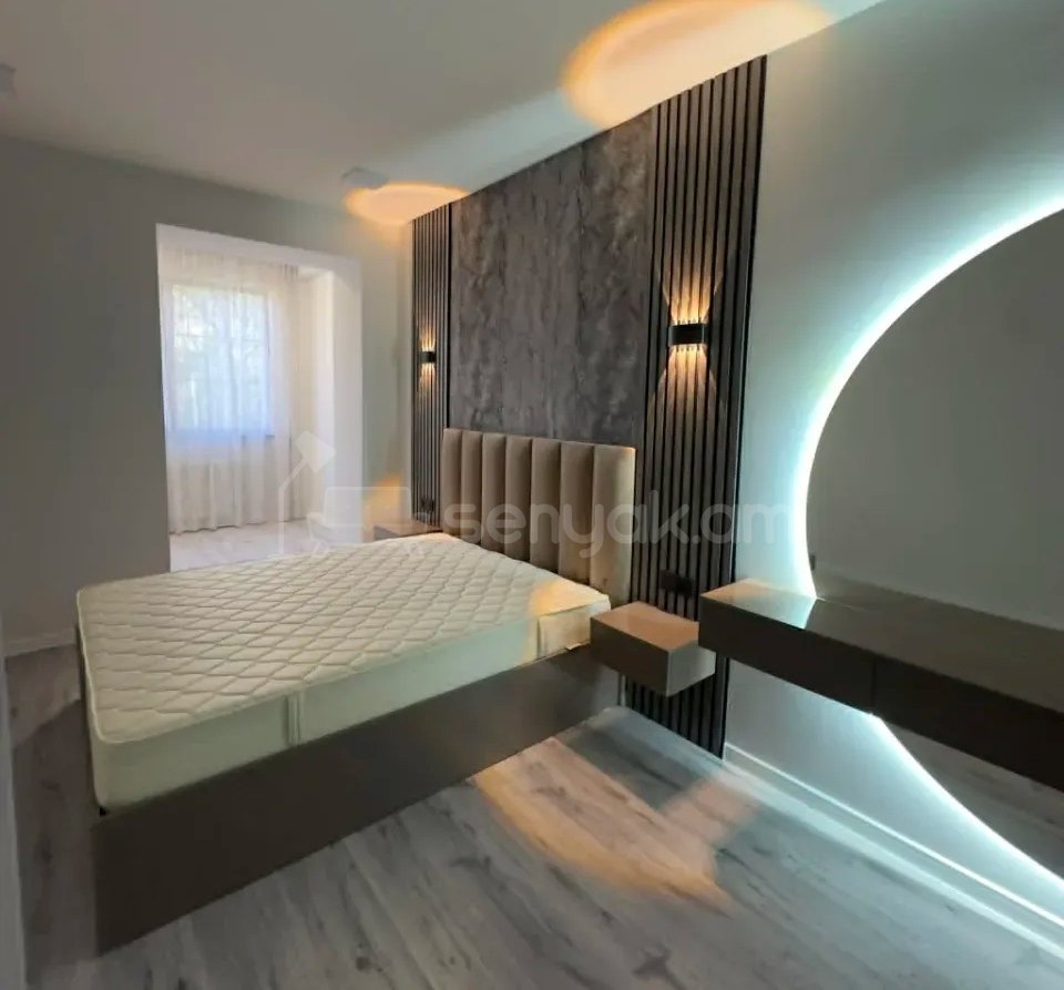 4 Սենյականոց Բնակարան Քարե Շենքում, 78քմ, 2/5 հարկ, Դիզայներական Վերանորոգված