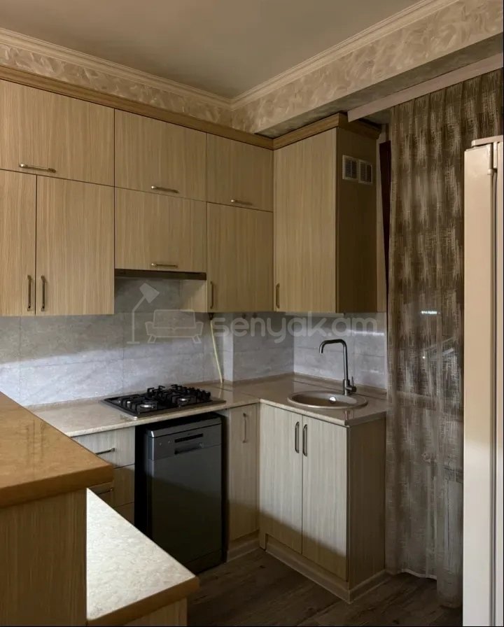 2 Սենյականոց Բնակարան, 37քմ, 8/9 հարկ, Կապիտալ Վերանորոգված