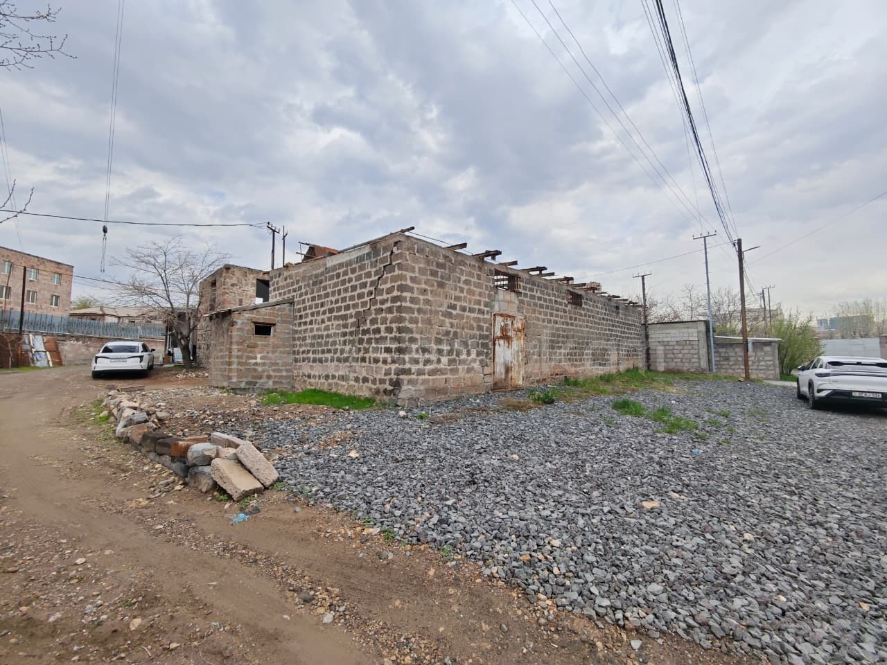 Բնակելի Նշանակության Հողատարածք, 195քմ, Խմելու Ջրով, Էլեկտրականությամբ