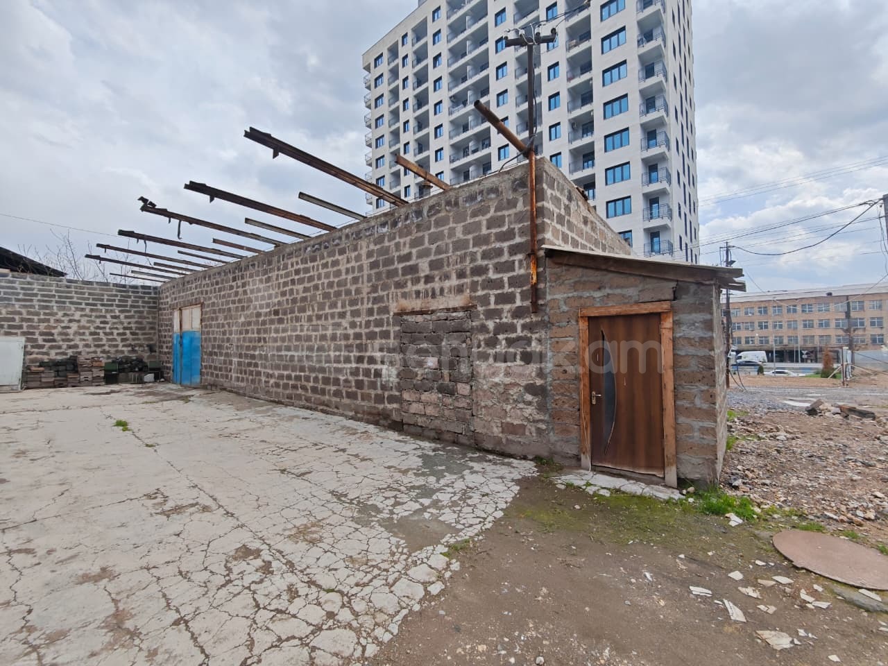 Բնակելի Նշանակության Հողատարածք, 195քմ, Խմելու Ջրով, Էլեկտրականությամբ