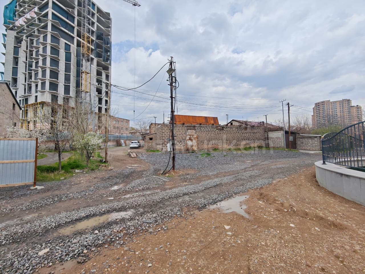 Բնակելի Նշանակության Հողատարածք, 195քմ, Խմելու Ջրով, Էլեկտրականությամբ