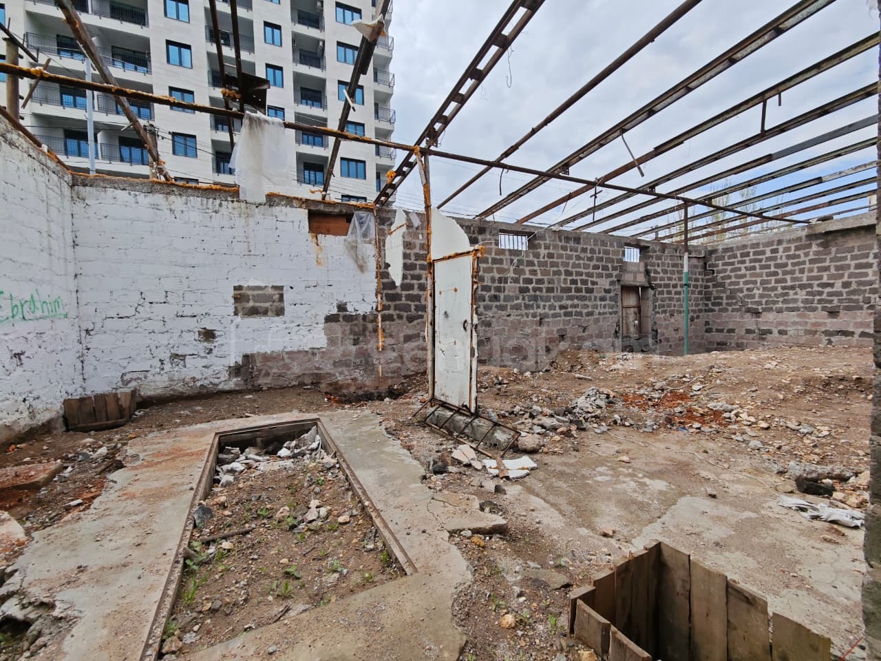 Բնակելի Նշանակության Հողատարածք, 195քմ, Խմելու Ջրով, Էլեկտրականությամբ