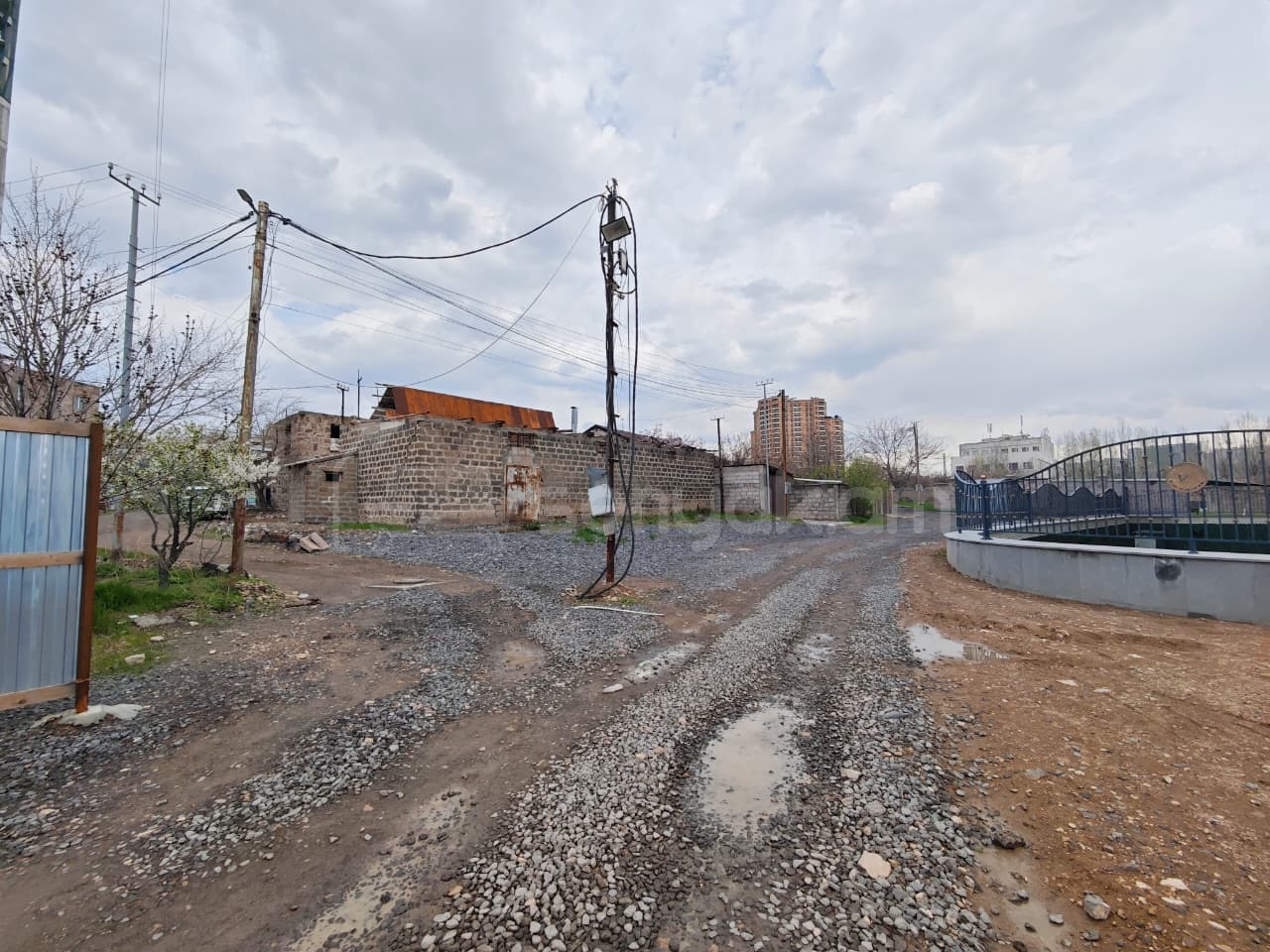 Բնակելի Նշանակության Հողատարածք, 195քմ, Խմելու Ջրով, Էլեկտրականությամբ