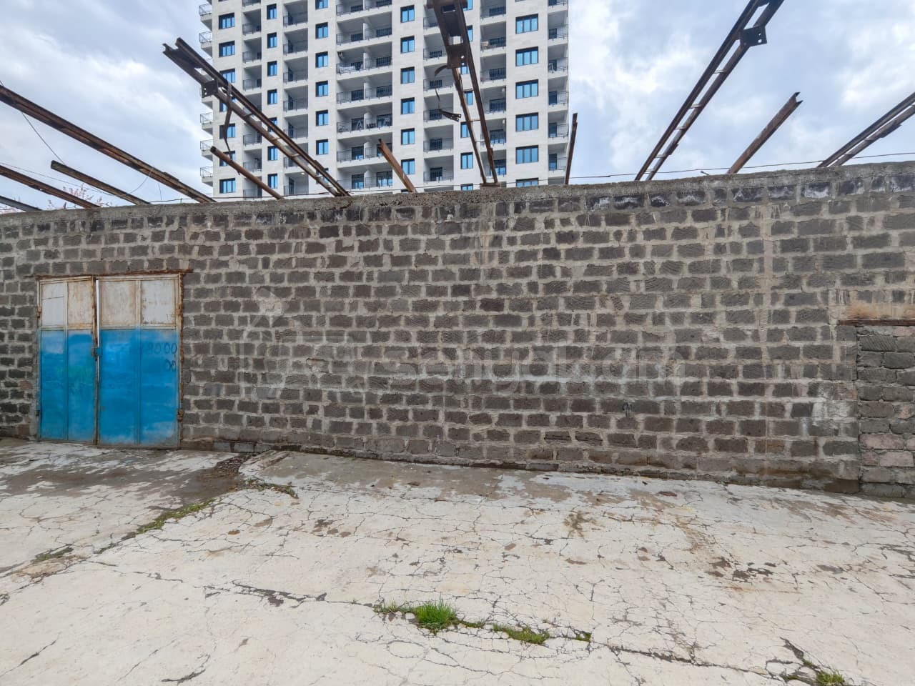 Բնակելի Նշանակության Հողատարածք, 195քմ, Խմելու Ջրով, Էլեկտրականությամբ