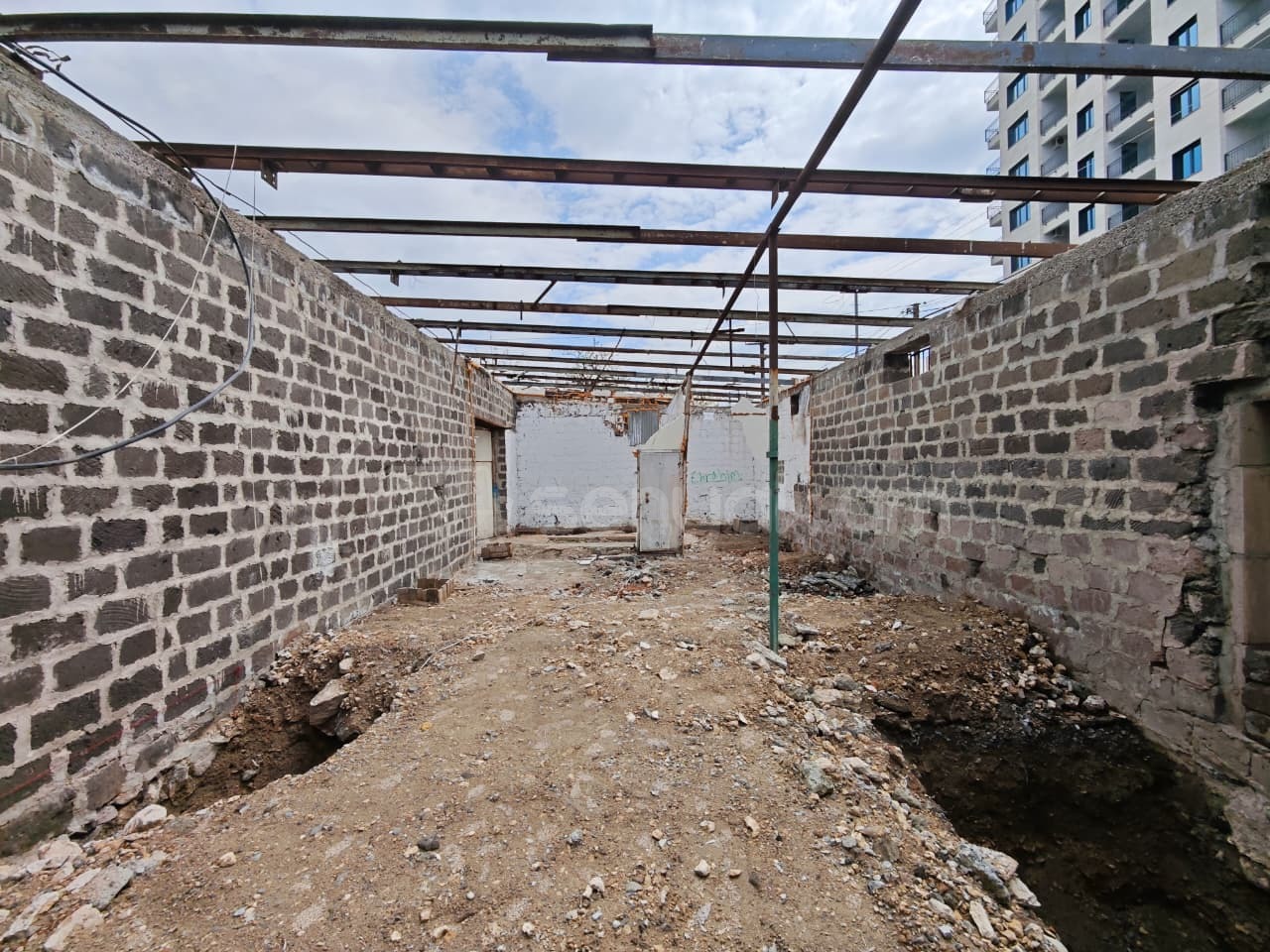 Բնակելի Նշանակության Հողատարածք, 195քմ, Խմելու Ջրով, Էլեկտրականությամբ