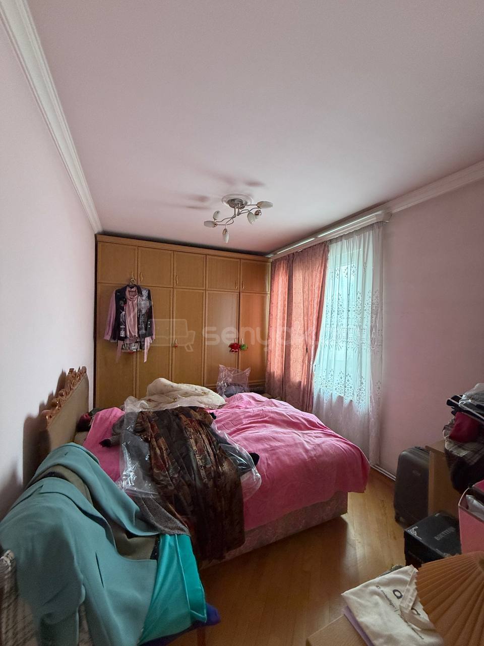 3 Սենյականոց Բնակարան Քարե Շենքում, 81քմ, 5/5 հարկ, Նորմալ Վիճակում