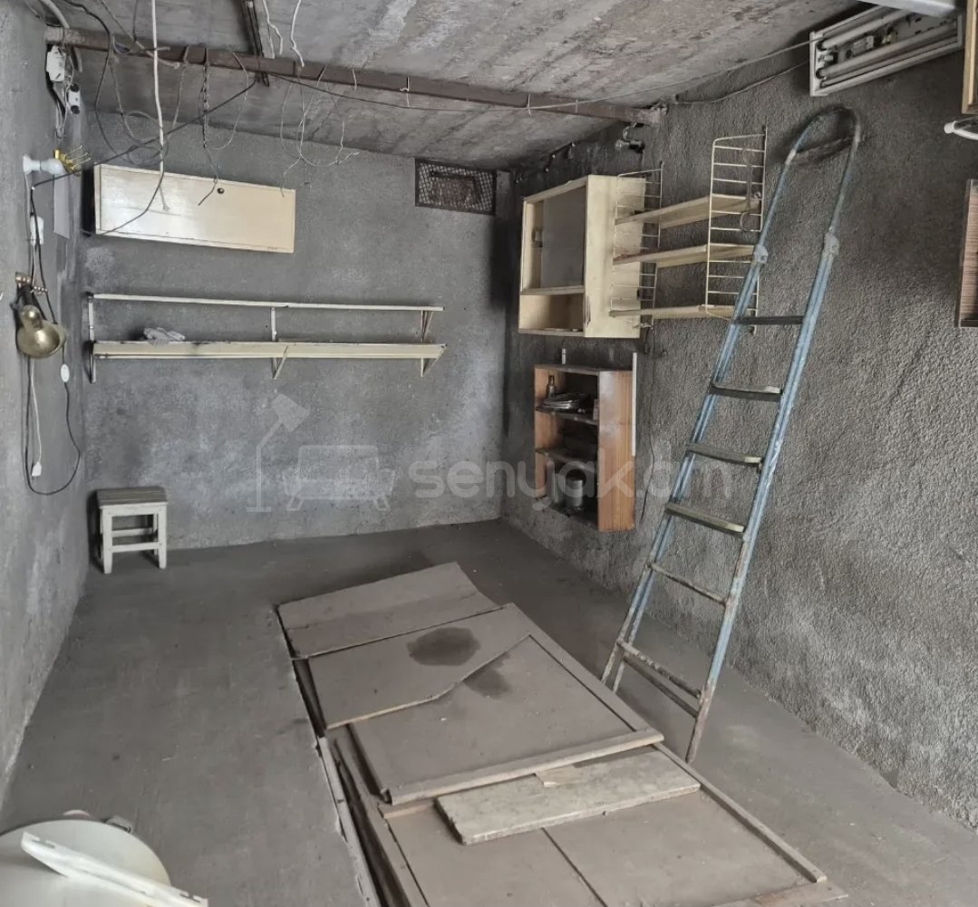 4 Սենյականոց Բնակարան Քարե Շենքում, 124քմ, 5/5 հարկ, Կոսմետիկ Վերանորոգված
