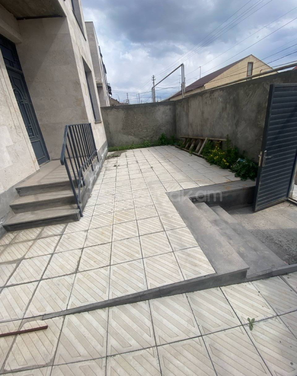 5 Սենյականոց Սեփական Տուն, 75քմ