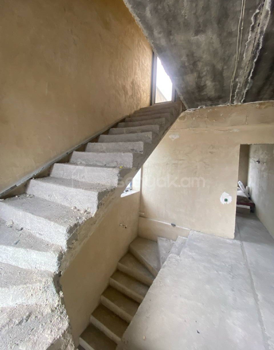 5 Սենյականոց Սեփական Տուն, 75քմ