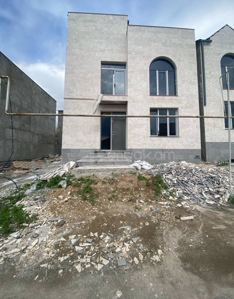 5 Սենյականոց Սեփական Տուն, 75քմ