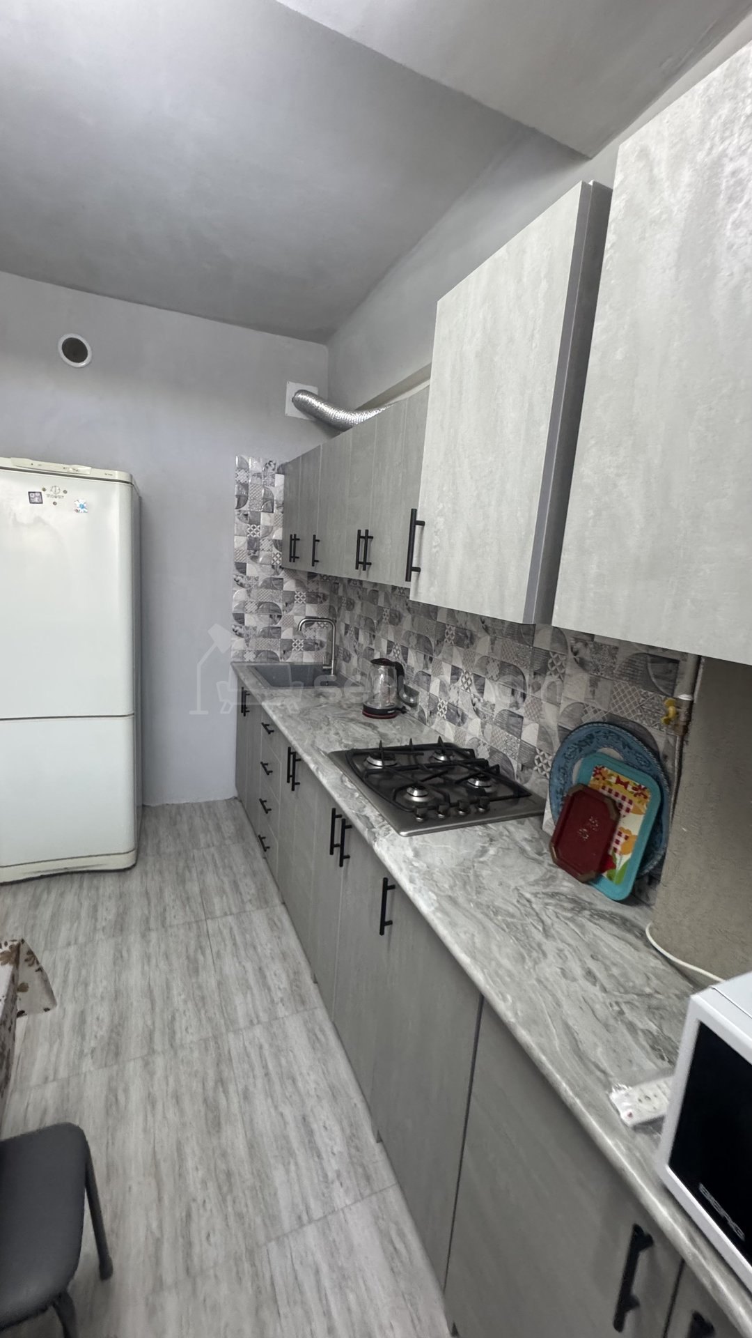 3 Սենյականոց Բնակարան, 87քմ, 9/10 հարկ, Նորմալ Վիճակում