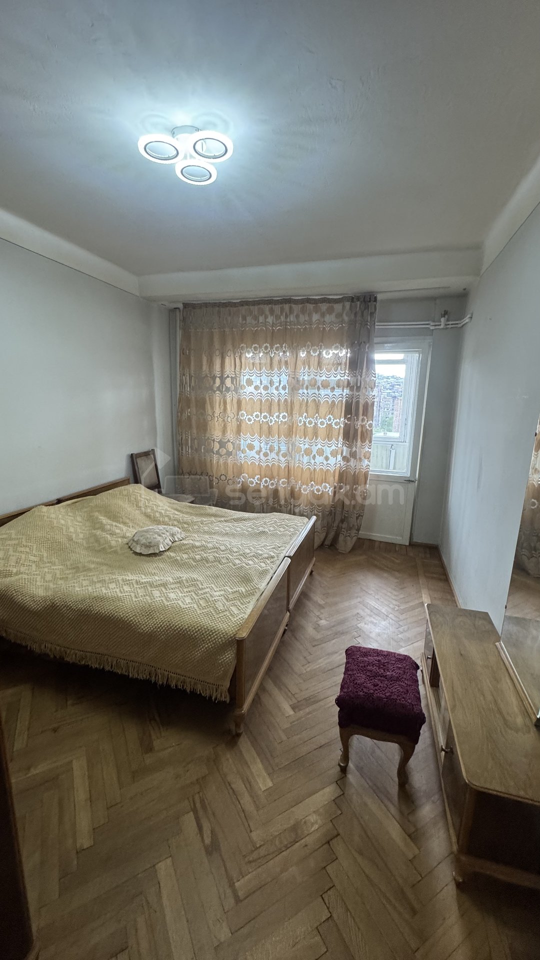 3 Սենյականոց Բնակարան, 87քմ, 9/10 հարկ, Նորմալ Վիճակում