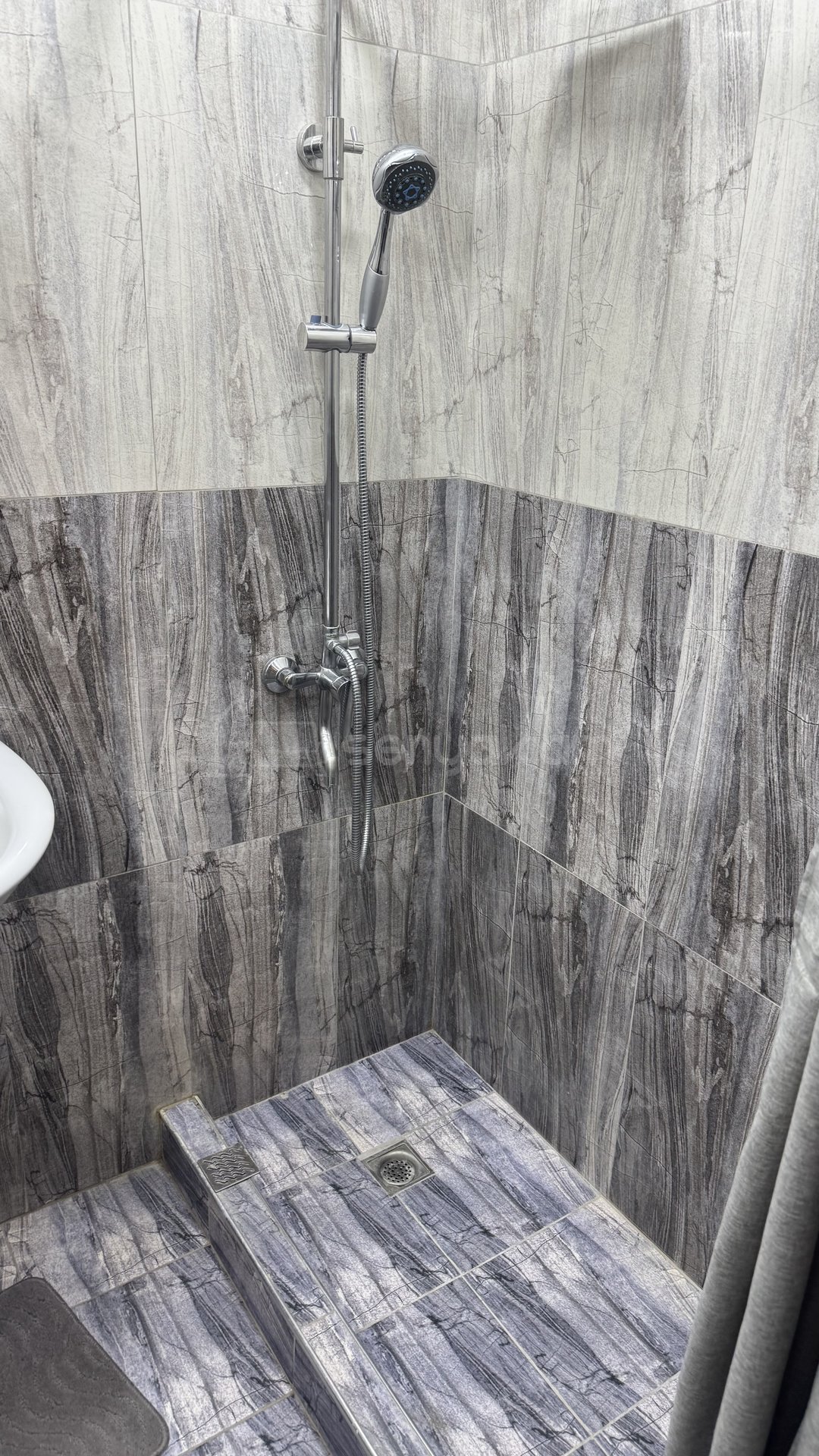 3 Սենյականոց Բնակարան, 87քմ, 9/10 հարկ, Նորմալ Վիճակում