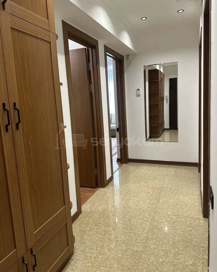 2 Սենյականոց Բնակարան, 50քմ, 2/9 հարկ, Կապիտալ Վերանորոգված, Կահավորված, Արևկող