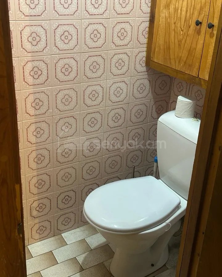 3 Սենյականոց Բնակարան, 80քմ, 2/9 հարկ, Նորմալ Վիճակում, Կահավորված