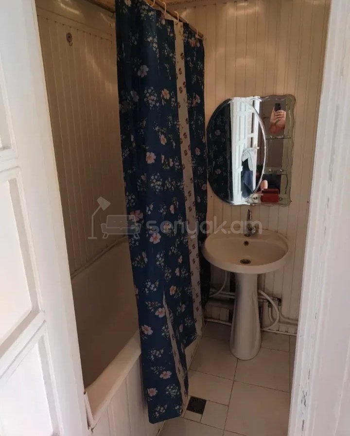 4 Սենյականոց Բնակարան, 80քմ, 7/9 հարկ, Նորմալ Վիճակում, Կահավորված