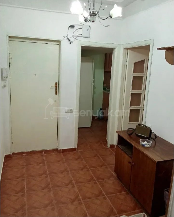 4 Սենյականոց Բնակարան, 80քմ, 7/9 հարկ, Նորմալ Վիճակում, Կահավորված