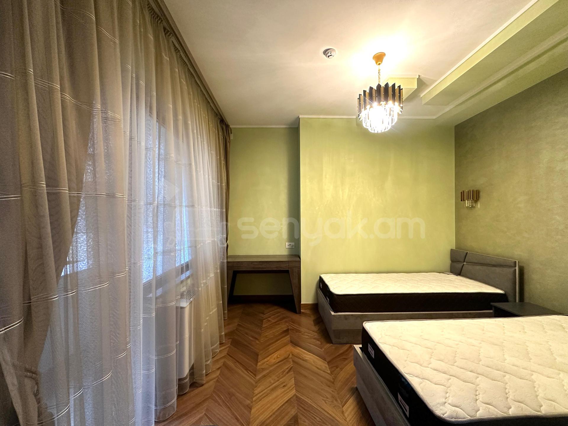 4 Սենյականոց Բնակարան Նորակառույցում, 180քմ, 5/10 հարկ, Կապիտալ Վերանորոգված, Կահավորված