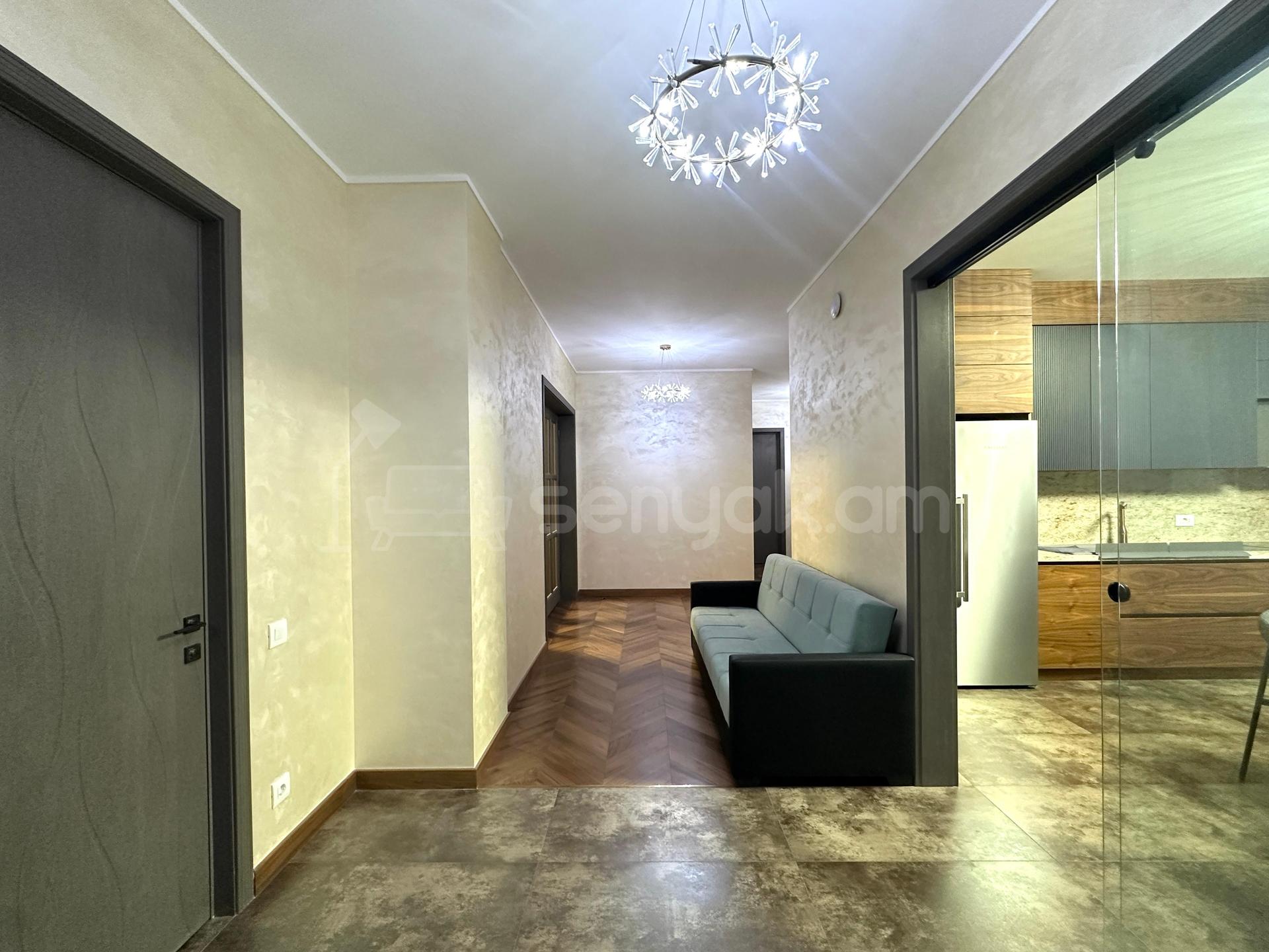 4 Սենյականոց Բնակարան Նորակառույցում, 180քմ, 5/10 հարկ, Կապիտալ Վերանորոգված, Կահավորված