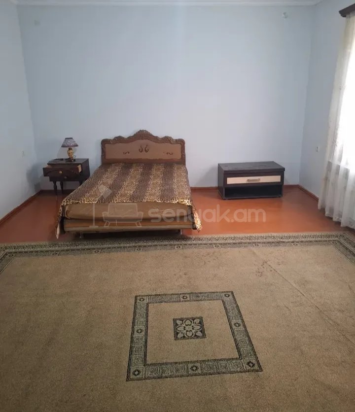 2 Սենյականոց Բնակարան Քարե Շենքում, 56քմ, 2/2 հարկ, Կապիտալ Վերանորոգված, Կահավորված