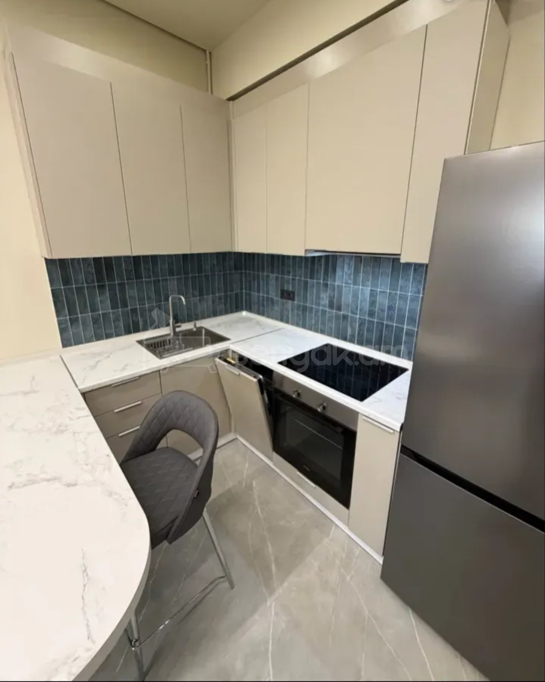 2 Սենյականոց Բնակարան Նորակառույցում, 51քմ, 9/18 հարկ, Կապիտալ Վերանորոգված, Կահավորված, Արևկող