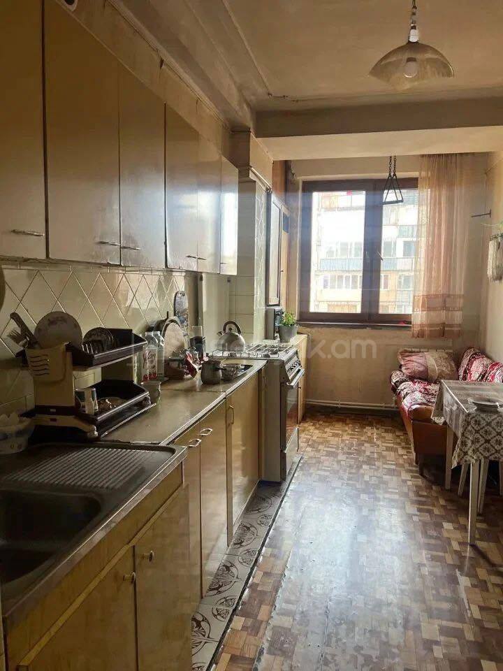 2 Սենյականոց Բնակարան, 65քմ, 9/11 հարկ, Պետական Վիճակում