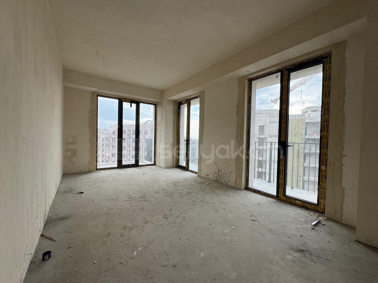 3 Սենյականոց Բնակարան Նորակառույցում, 97քմ, 13/18 հարկ, Զրոյական Վիճակում