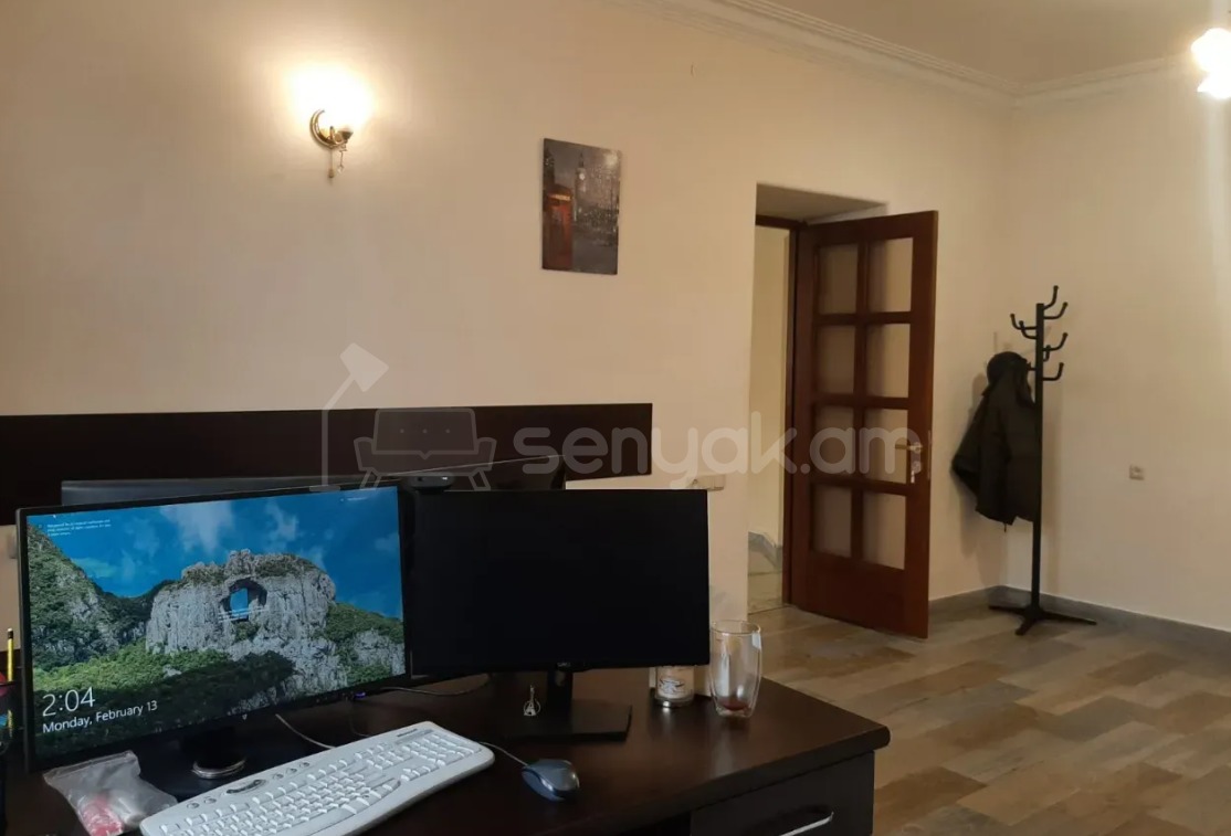 Օֆիսային Տարածք, 200քմ, Կապիտալ Վերանորոգված