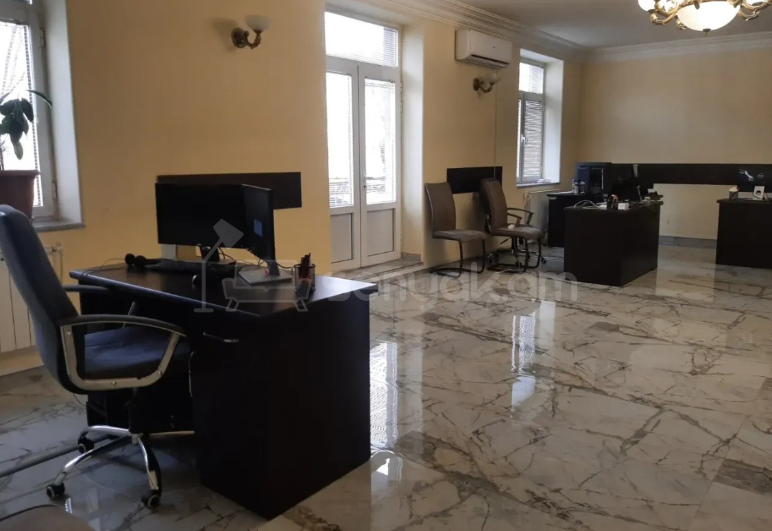 Օֆիսային Տարածք, 200քմ, Կապիտալ Վերանորոգված