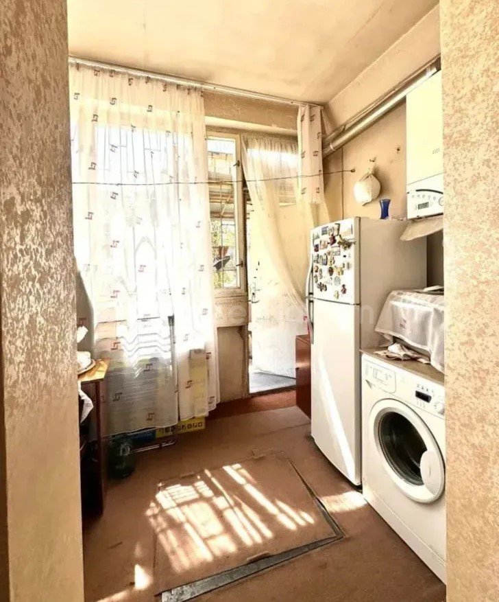 3 Սենյականոց Բնակարան, 80քմ, 1/9 հարկ, Նորմալ Վիճակում