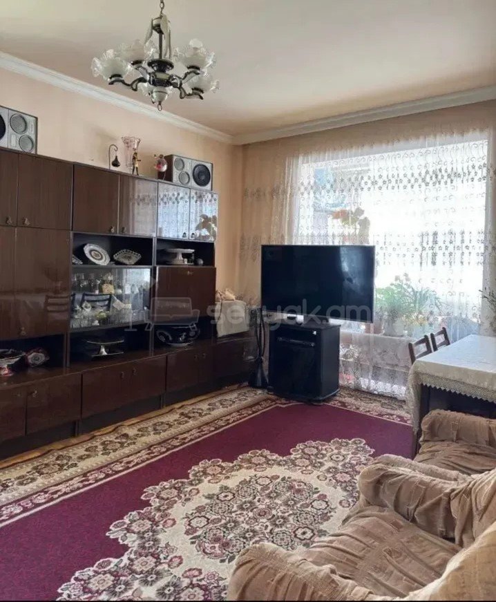 3 Սենյականոց Բնակարան, 80քմ, 1/9 հարկ, Նորմալ Վիճակում