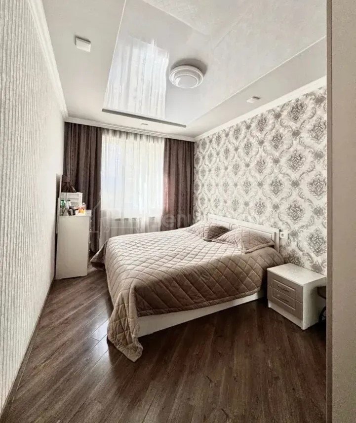 3 Սենյականոց Բնակարան, 80քմ, 1/9 հարկ, Նորմալ Վիճակում