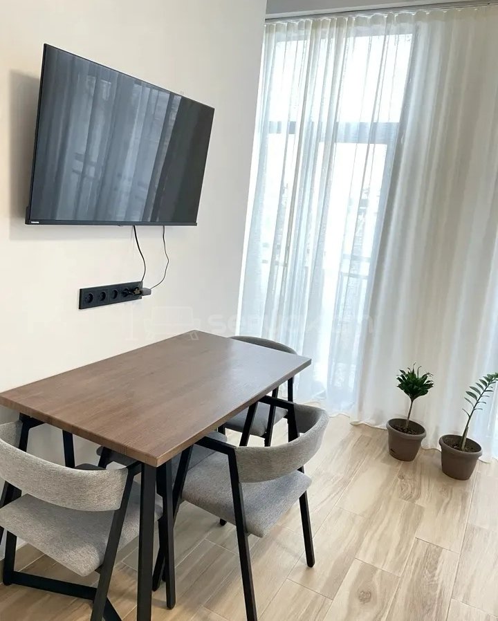 2 Սենյականոց Բնակարան Նորակառույցում, 30քմ, 3/4 հարկ, Դիզայներական Վերանորոգված