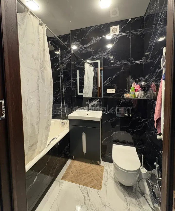 4 Սենյականոց Բնակարան, 82քմ, 9/9 հարկ, Կապիտալ Վերանորոգված