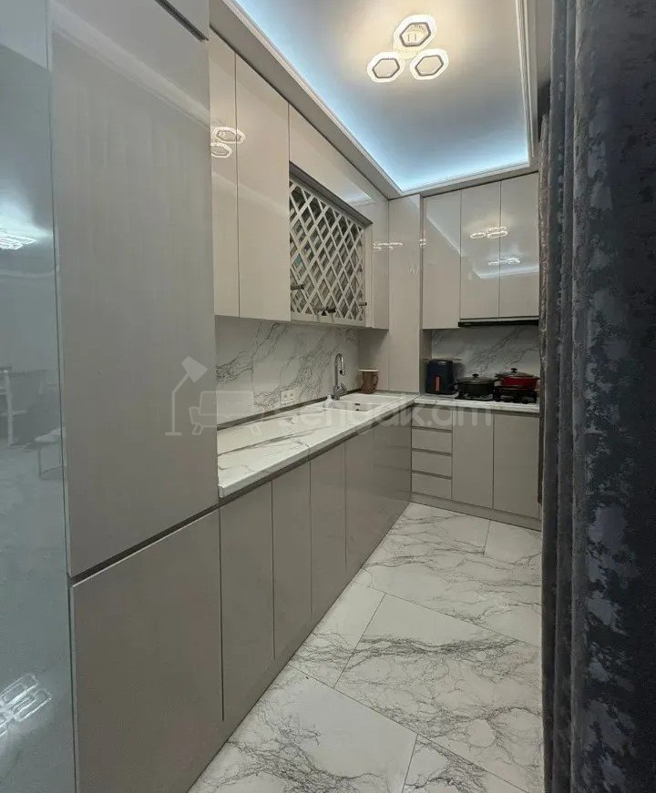 4 Սենյականոց Բնակարան, 82քմ, 9/9 հարկ, Կապիտալ Վերանորոգված