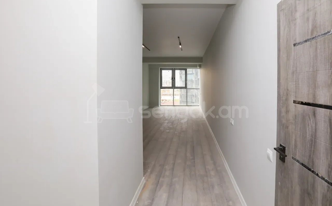1 Սենյականոց Բնակարան Նորակառույցում, 44քմ, 10/18 հարկ, Կապիտալ Վերանորոգված