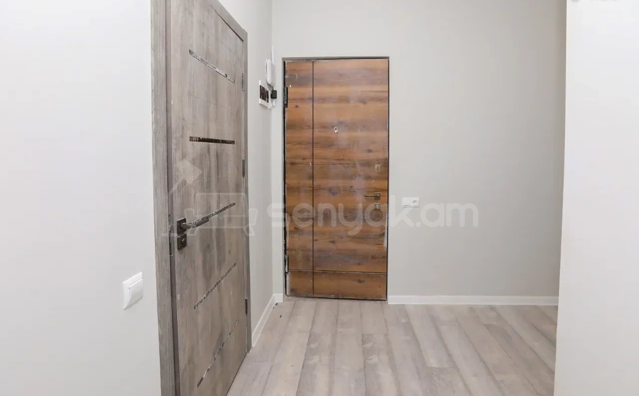 1 Սենյականոց Բնակարան Նորակառույցում, 44քմ, 10/18 հարկ, Կապիտալ Վերանորոգված