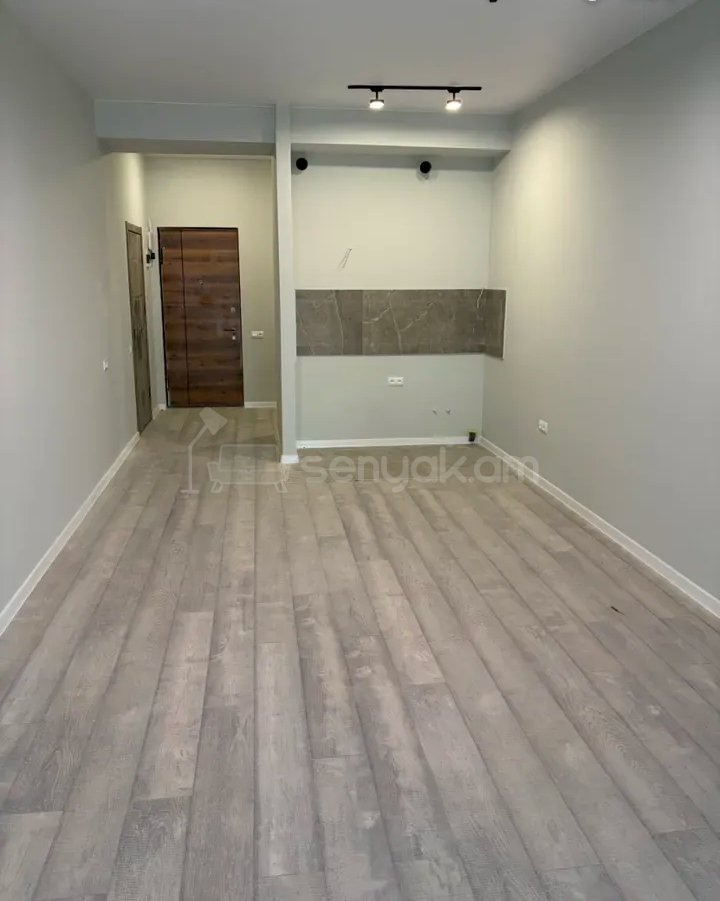 1 Սենյականոց Բնակարան Նորակառույցում, 44քմ, 10/18 հարկ, Կապիտալ Վերանորոգված