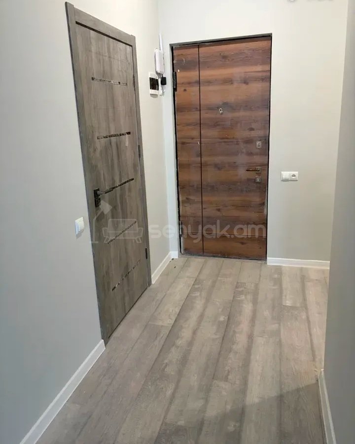 1 Սենյականոց Բնակարան Նորակառույցում, 44քմ, 10/18 հարկ, Կապիտալ Վերանորոգված