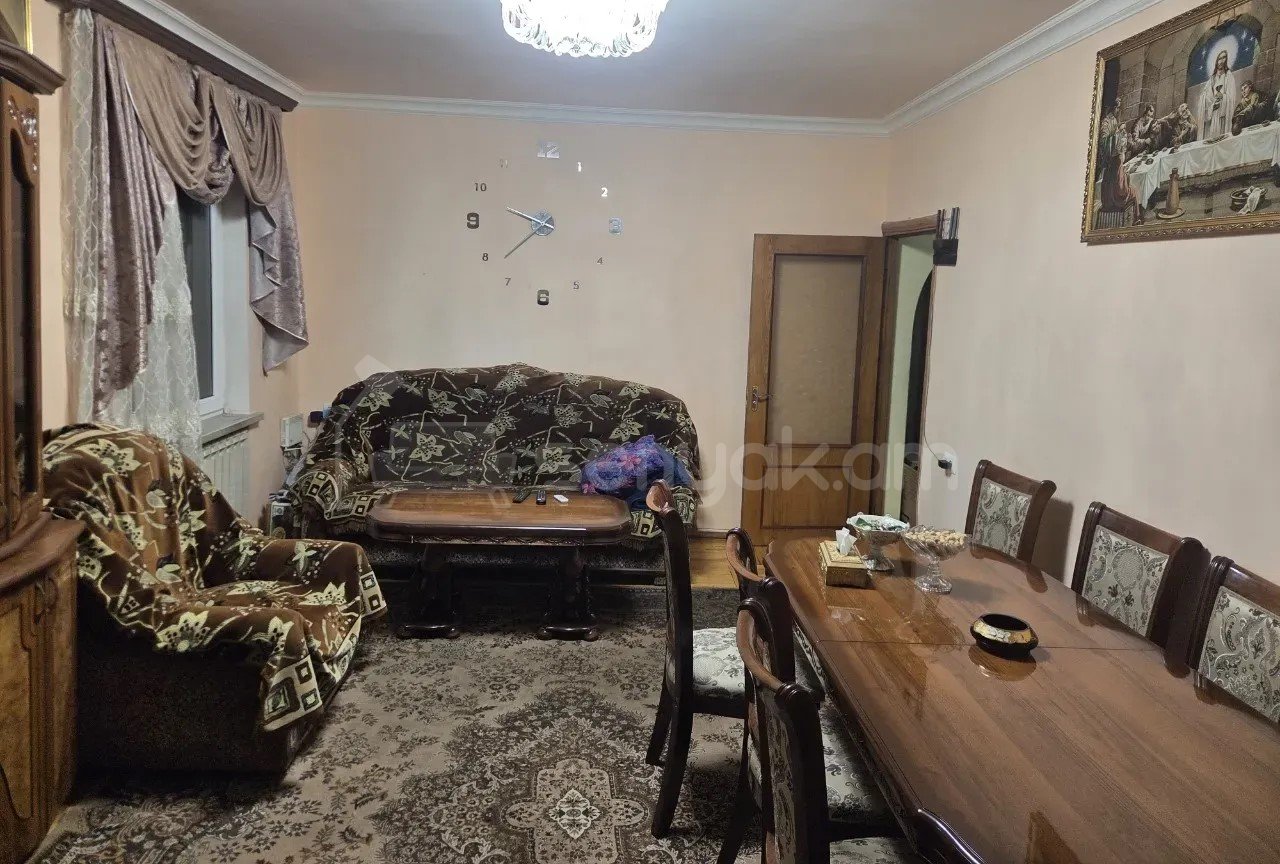 2 Սենյականոց Բնակարան, 68քմ, 5/9 հարկ, Նորմալ Վիճակում