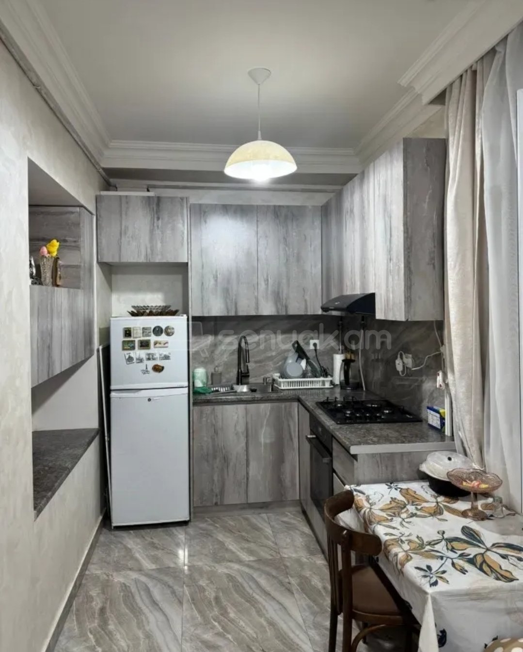 2 Սենյականոց Բնակարան Քարե Շենքում, 42քմ, 4/5 հարկ, Կապիտալ Վերանորոգված